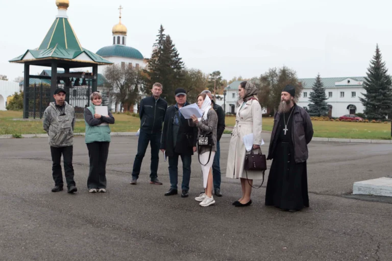 Епархиальный древлехранитель, наместник Успенского Далматовского монастыря игумен Варнава (Аверьянов) принял участие в состоявшемся в Далматовской обители совещании с участием руководителей Управления охраны объектов культурного наследия Правительства Курганской области, МТУ Росимущества РФ в Челябинской и Курганской областях, ГБУ Курганской области «Государственный центр кадастровой оценки и учета недвижимости»